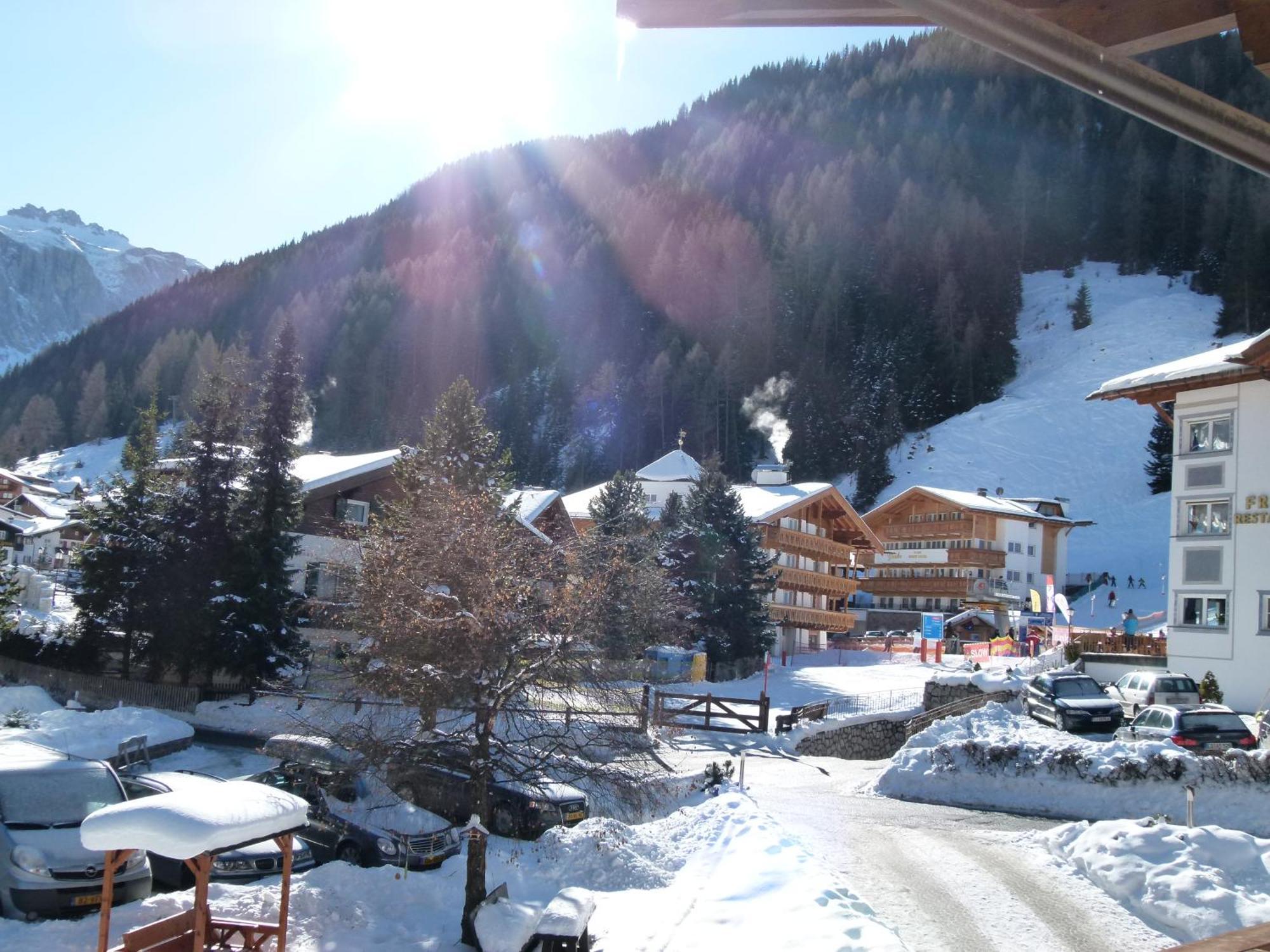 Chalet Elisabeth Dolomites Alpin & Charme Selva di Val Gardena Exterior photo