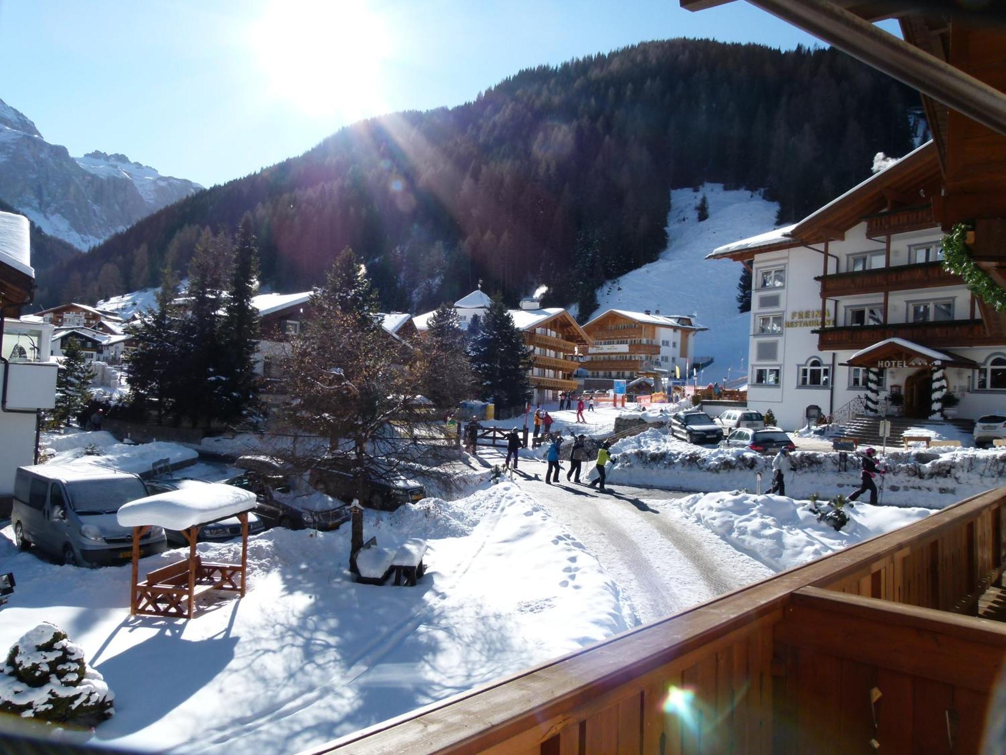 Chalet Elisabeth Dolomites Alpin & Charme Selva di Val Gardena Exterior photo