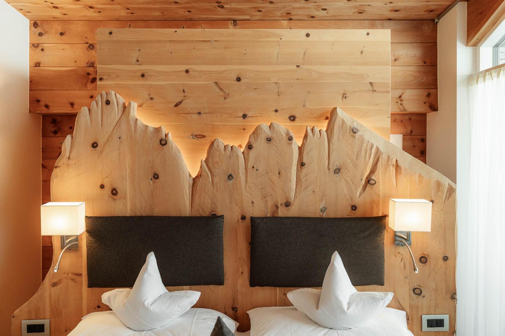 Chalet Elisabeth Dolomites Alpin & Charme Selva di Val Gardena Exterior photo