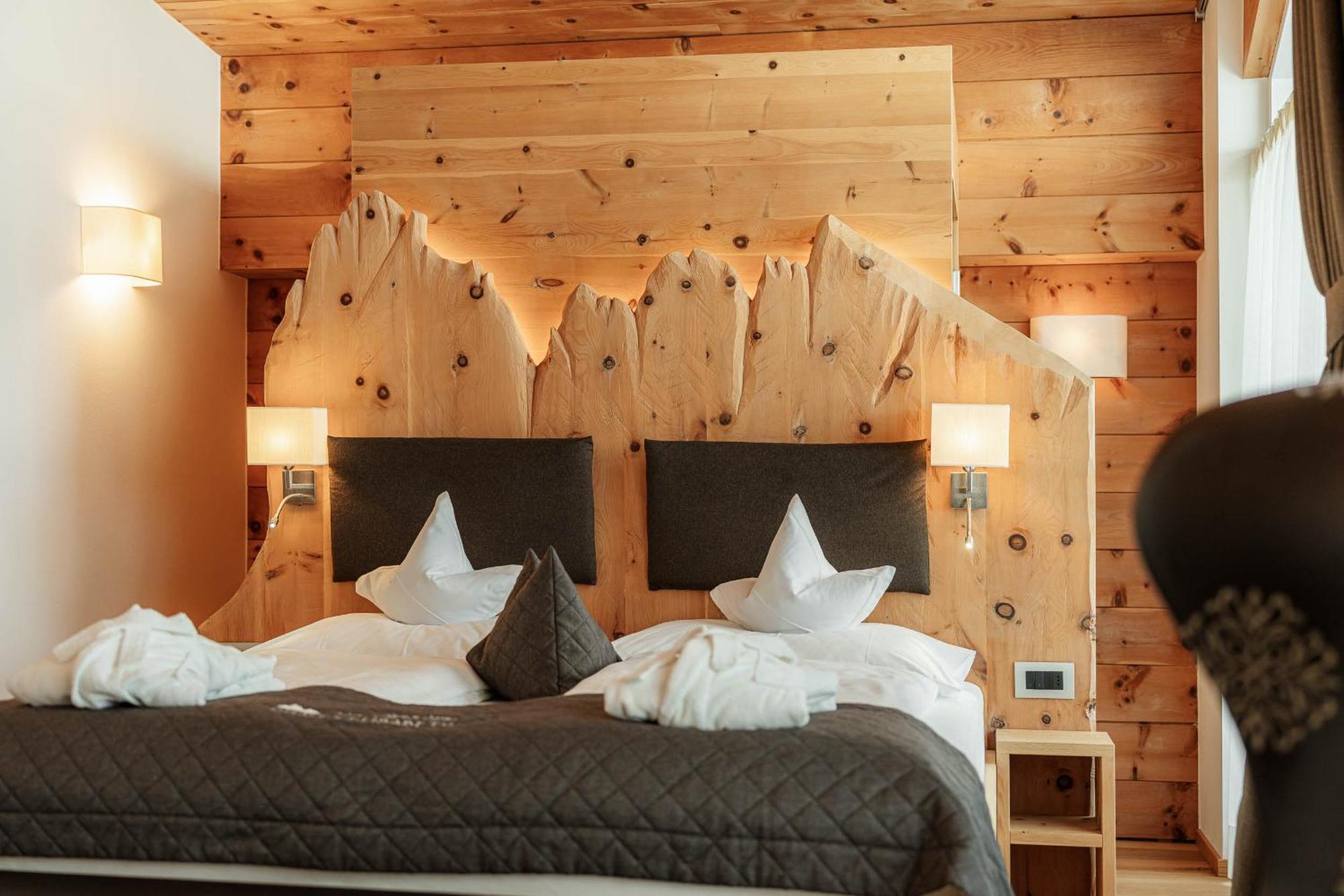 Chalet Elisabeth Dolomites Alpin & Charme Selva di Val Gardena Exterior photo